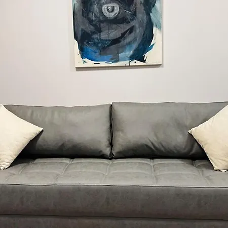 Apartman Bllok A Tirana