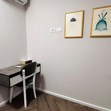 Apartman Bllok A Tirana